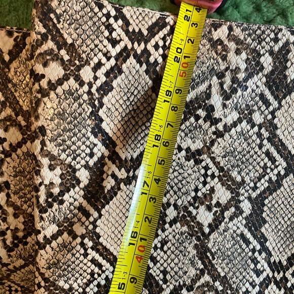 LADIES SNAKE BOOTS - Picture 3 of 6